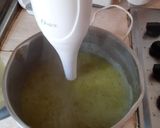 Foto del paso 2 de la receta: Crema natural de zapallo italiano