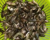Foto langkah ke 3 dari resep Paisan Anak Iwak (Pepes baby fish) "ala" Dapur Galuh.