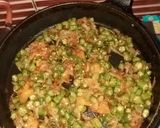 A picture of step 1 of Bhindi.