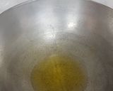A picture of step 2 of Moong dal halwa.