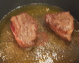 Foto del paso 2 de la receta: Carrilleras de ternera guisadas con vino tinto