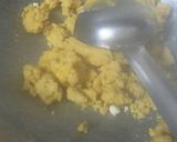 A picture of step 3 of Besan ladoo.