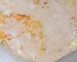 A picture of step 4 of Mix vegetable paratha.