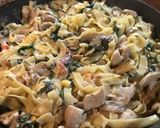 Laktózmentes tejszínes- gombás- csirkemell rukkolával recept fázis 3 fotója