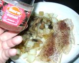 Foto del paso 4 de la receta: Pescado en sartén con papas y hongos