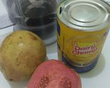 Foto langkah ke 1 dari resep Guava milk shake.