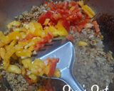 A picture of step 3 of Buns with Lamb Mince and Bell Peppers.