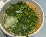 รูปขั้นตอนการทำที่ 3 ของ แกงอ่อมหมูกุ้งใส่ฟักทอง