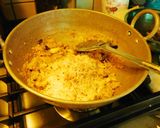 வரகரிசி தேங்காய் வெல்ல புட்டு ரெசிபி ஸ்டேப் 4 புகைப்படம்
