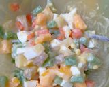 Foto langkah ke 3 dari resep Huzarensla (Salad Khas Belanda).