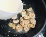 Hình bước làm 4 của món Mì ý sốt kem nấm