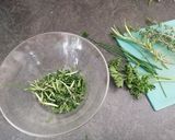 Une image de l'étape 2 de Truite aux herbes du jardin.