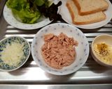 รูปขั้นตอนการทำที่ 1 ของ Tuna Spread & Cheese Toast