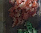 Foto del paso 4 de la receta: Tortilla de papa con ensalada (con lo que había 😋)
