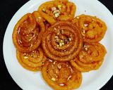 A picture of step 4 of Jalebi.