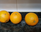 Foto del paso 1 de la receta: Naranjas rellenas con dulce de melocotón