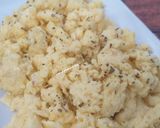 Foto langkah ke 3 dari resep Scrambled Egg.