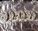 A picture of step 6 of Chocolate surprise.