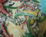 Gambar langkah 3 resipi Mushroom Datshi.
