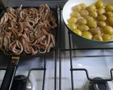 Foto del paso 5 de la receta: Pulpitos con papines