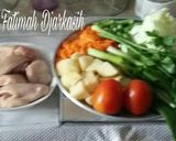 Foto langkah ke 1 dari resep Sayur sop ayam.
