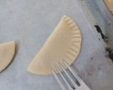 Foto del paso 4 de la receta: Empanadas de cerveza con cajeta