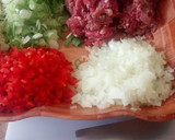 Foto del paso 1 de la receta: Empanadas salteñas con salsa de locoto
