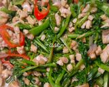 Foto langkah ke 6 dari resep Tumis Tempe Selada Air.