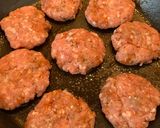 Házi sajtburger sertéshúsból recept fázis 3 fotója
