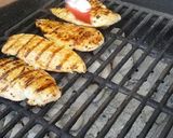 Foto del paso 6 de la receta: Pechugas de pollo tipo Cris marinada en azúcar y sal