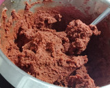 Foto del paso 3 de la receta: Galletas Red Velvet con chocolate blanco