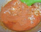 A picture of step 4 of Makhana Masala Curry.
