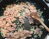 A picture of step 2 of Saffron and sausage risotto.