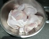Foto langkah ke 1 dari resep Ayam cabe hijau.