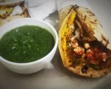 A picture of step 3 of Besan paneer jhatpat roll.