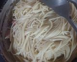 Foto del paso 4 de la receta: Spaghetti blanco con jamón, salchichas y tocino😋😋