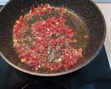 Foto del paso 2 de la receta: Salteado de habas tiernas y judías verdes