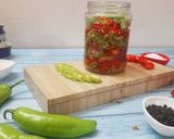A picture of step 5 of Pickled Chillies.
