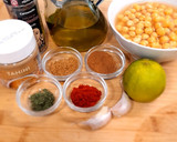 Foto del paso 1 de la receta: Hummus o puré de garbanzos tradicional (Sin sal)