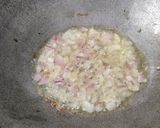 A picture of step 2 of Shimla mirchi besan sabzi.