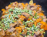 Foto del paso 1 de la receta: Ternera a la jardinera