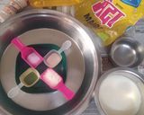 A picture of step 1 of Laadi Pav.