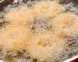 A picture of step 3 of Suji Potato Vada.