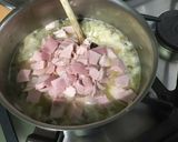 Une image de l'étape 11 de Sauce fromagère au jambon, champignons, câpres et deux fromages (pour pâtes).