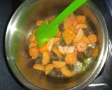 Foto langkah ke 4 dari resep Sup daging dan sosis.