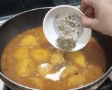 A picture of step 5 of Aloo Matar.