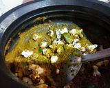 A picture of step 7 of Gobi spinach capsicum Gravy.