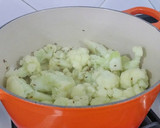 Foto del paso 7 de la receta: Pechugas de pollo al miso y zumo de naranja y coliflor con comino