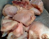 Foto langkah ke 1 dari resep Ayam Goreng Ketumbar.