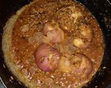 A picture of step 3 of Achari Dana Methi Pyaz.